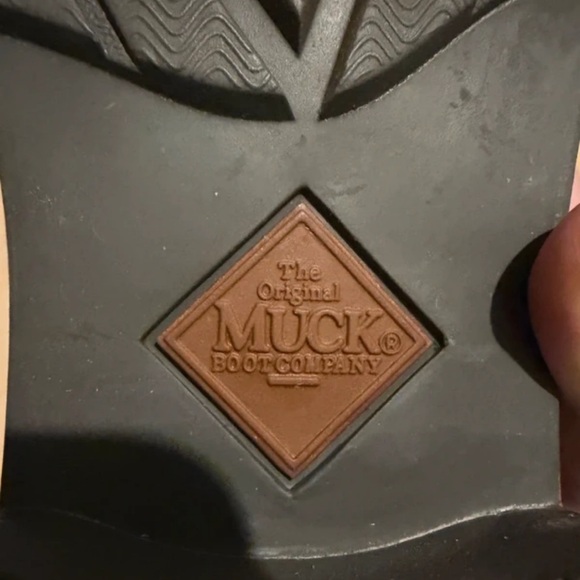 Muck Women's Brown Ankle Booties - Picture 4 of 4